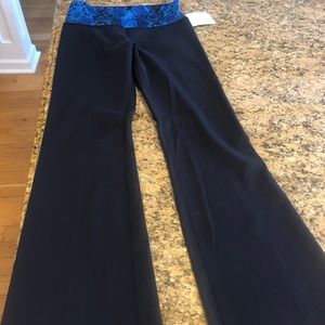 Lululemon groove pant 111 R